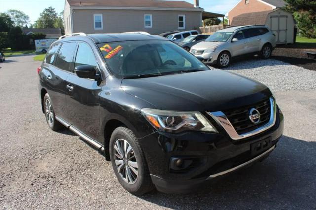 2017 Nissan Pathfinder SV