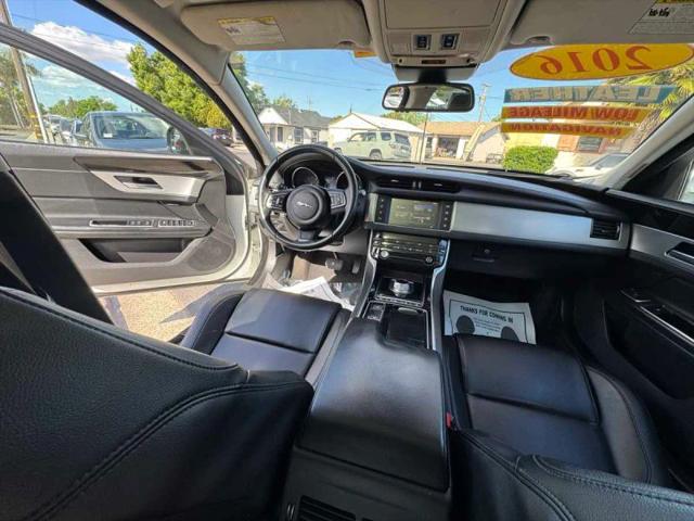 2016 Jaguar XF 35t Premium