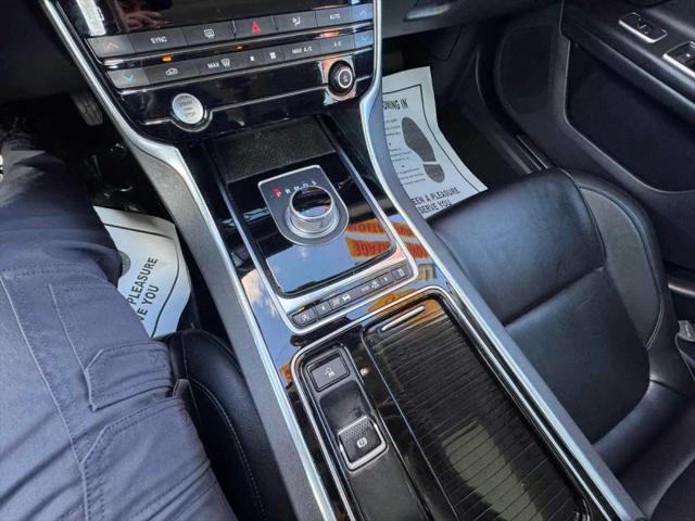 2016 Jaguar XF 35t Premium