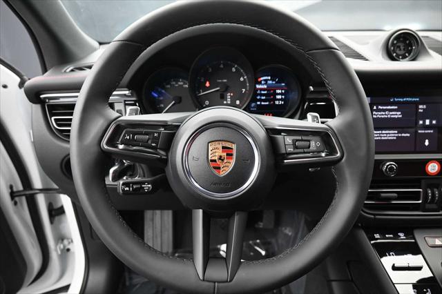 2026 Porsche Macan AWD