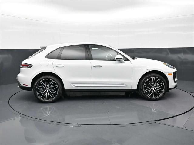 2026 Porsche Macan AWD