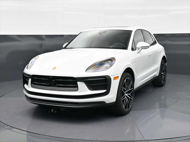 2026 Porsche Macan AWD