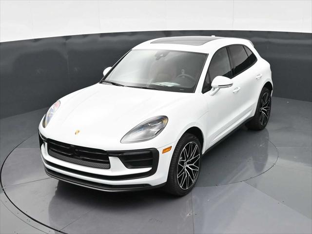 2026 Porsche Macan AWD