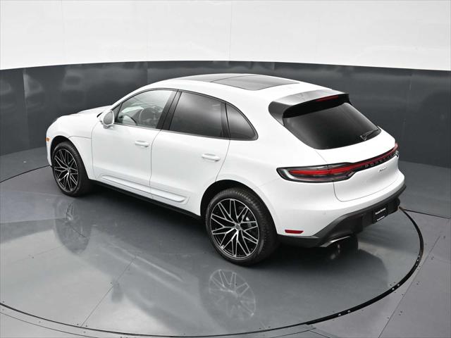 2026 Porsche Macan AWD