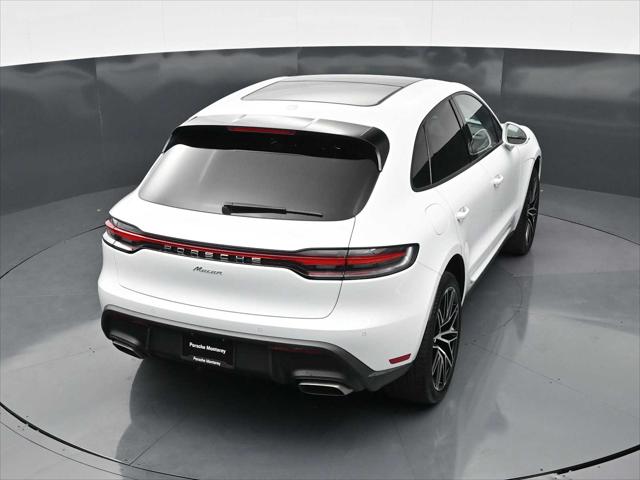 2026 Porsche Macan AWD