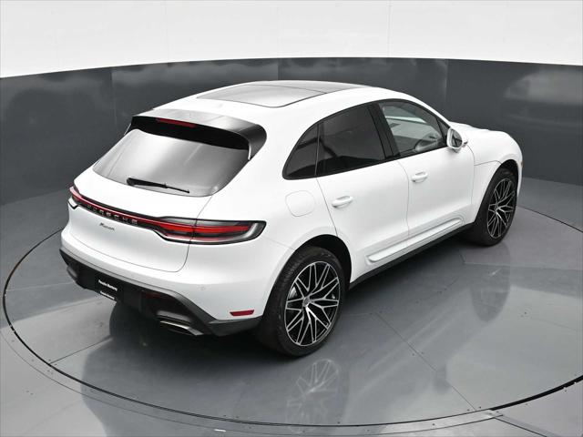 2026 Porsche Macan AWD