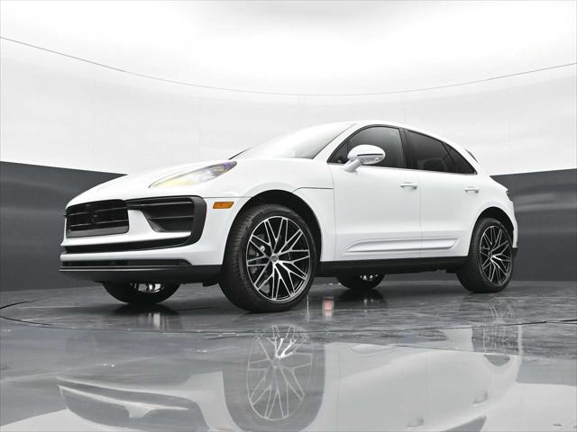 2026 Porsche Macan AWD