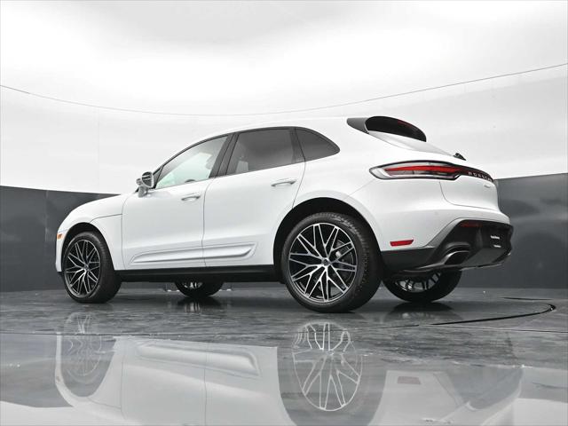 2026 Porsche Macan AWD