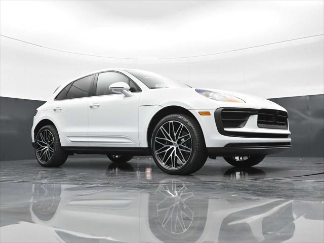 2026 Porsche Macan AWD