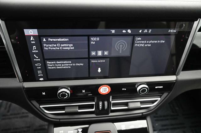 2026 Porsche Macan AWD