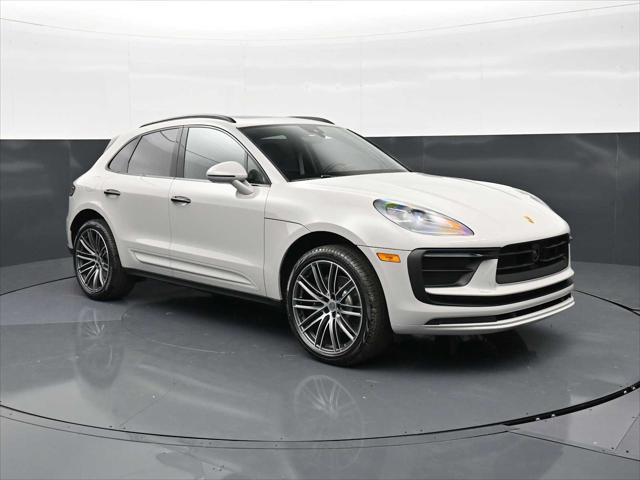 2026 Porsche Macan AWD