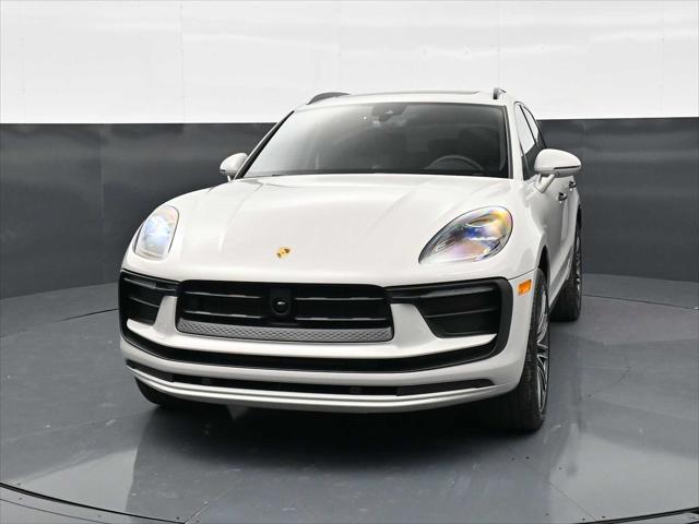 2026 Porsche Macan AWD
