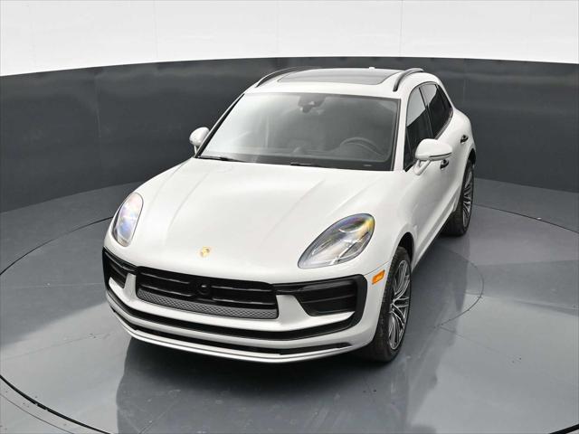 2026 Porsche Macan AWD