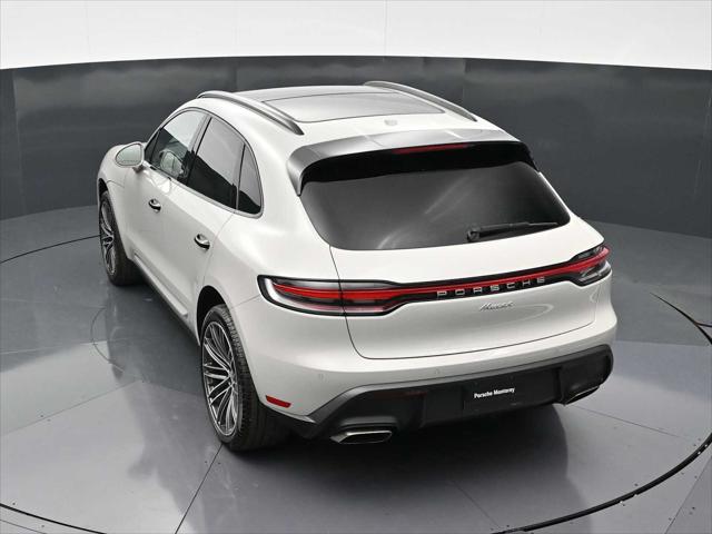 2026 Porsche Macan AWD