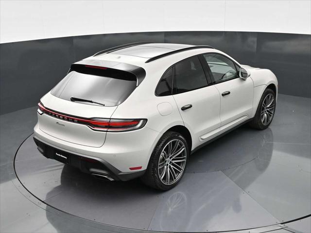 2026 Porsche Macan AWD