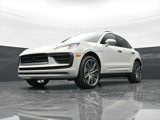 2026 Porsche Macan AWD