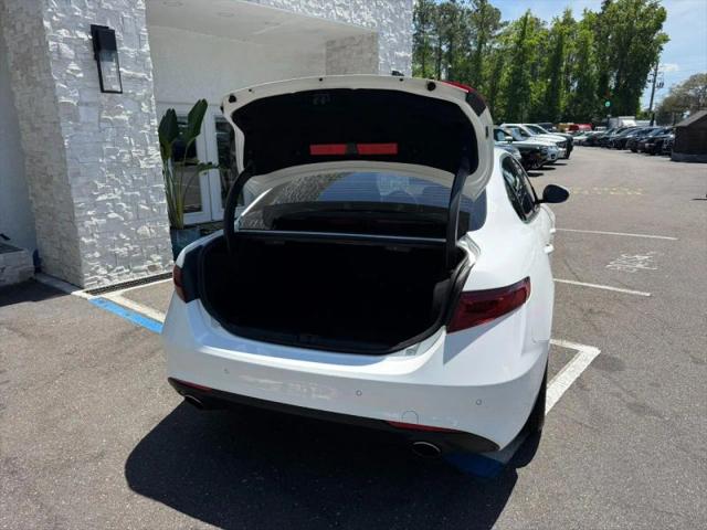 2017 Alfa Romeo Giulia RWD