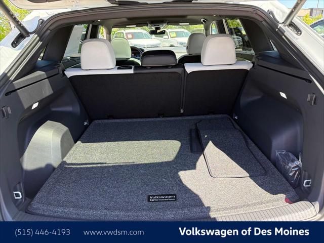 2026 Volkswagen Atlas Cross Sport SEL Premium R-Line