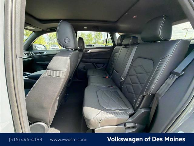 2026 Volkswagen Atlas Cross Sport SE with Technology