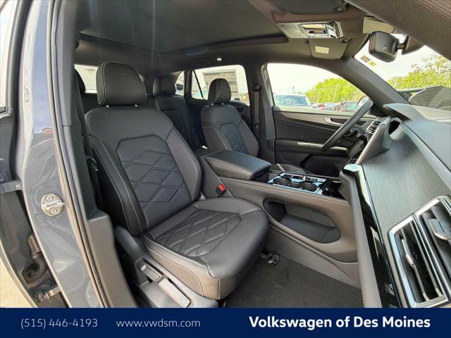 2026 Volkswagen Atlas Cross Sport SE with Technology