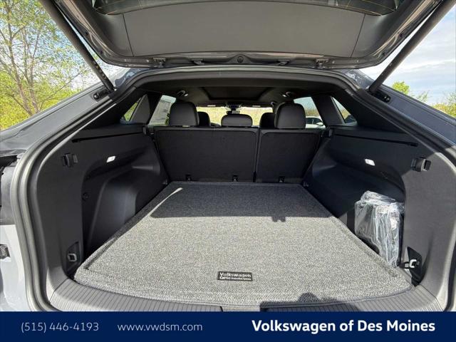 2026 Volkswagen Atlas Cross Sport SE with Technology