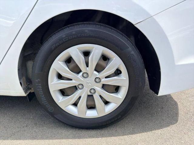 2019 Hyundai Accent SE