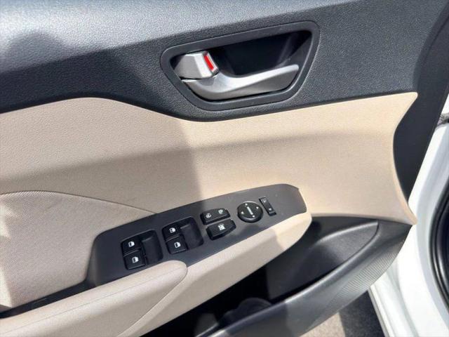 2019 Hyundai Accent SE