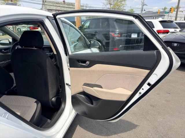 2019 Hyundai Accent SE