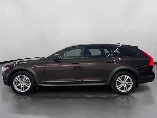 2018 Volvo V90 Cross Country T5