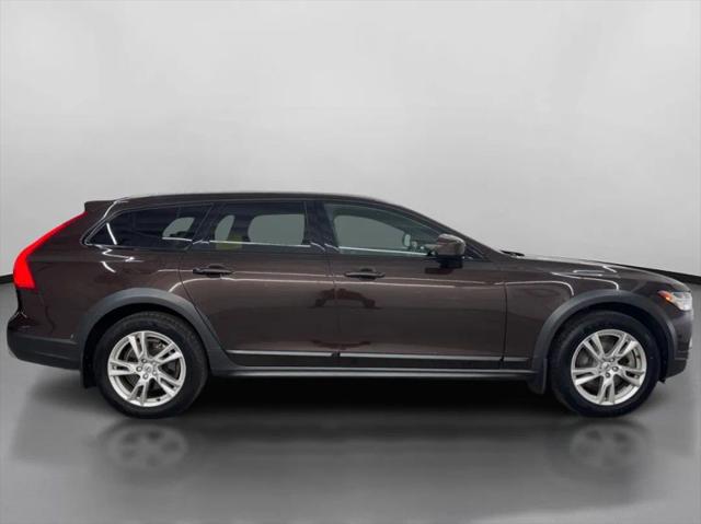 2018 Volvo V90 Cross Country T5