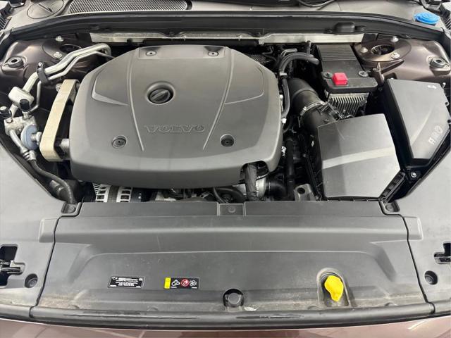 2018 Volvo V90 Cross Country T5
