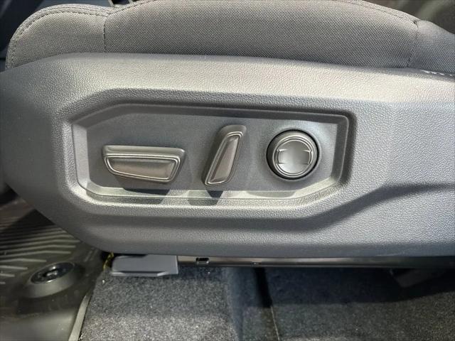 2026 Toyota Tundra SR5 CrewMax 5.5' Bed
