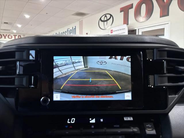 2026 Toyota Tundra SR5 CrewMax 5.5' Bed