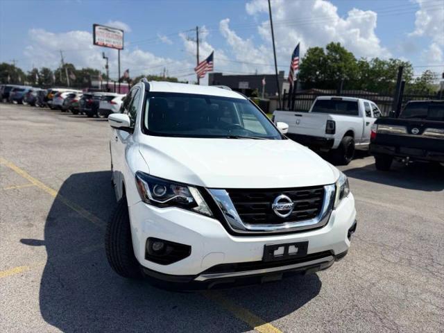 2017 Nissan Pathfinder SV