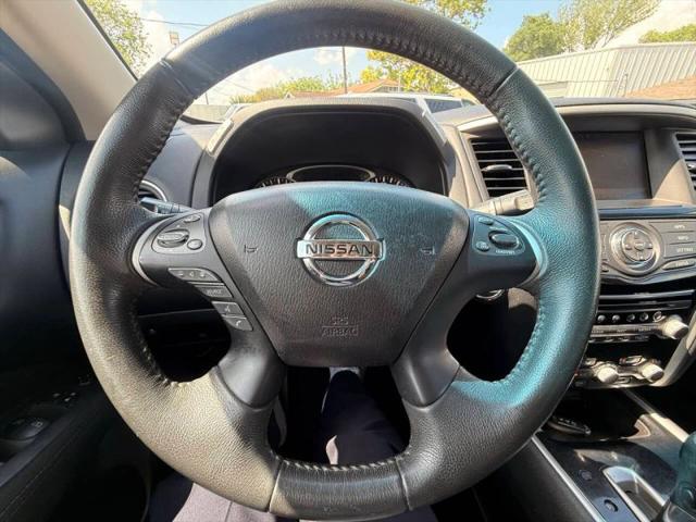 2017 Nissan Pathfinder SV