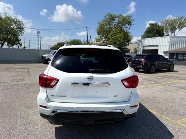 2017 Nissan Pathfinder SV