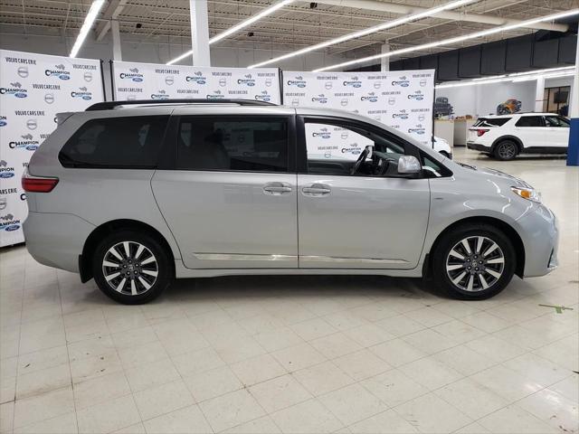 2020 Toyota Sienna LE