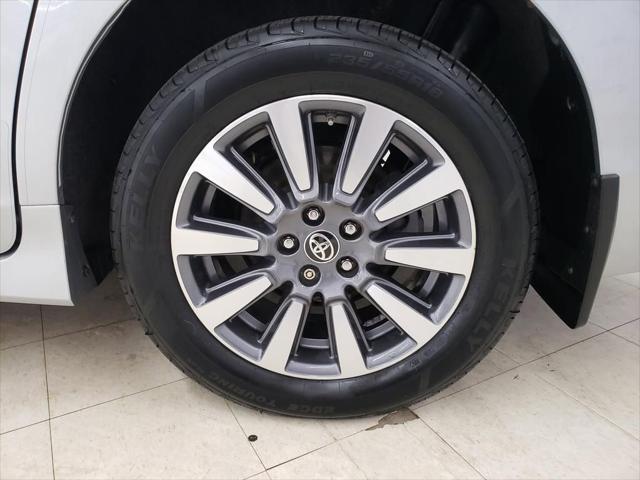 2020 Toyota Sienna LE