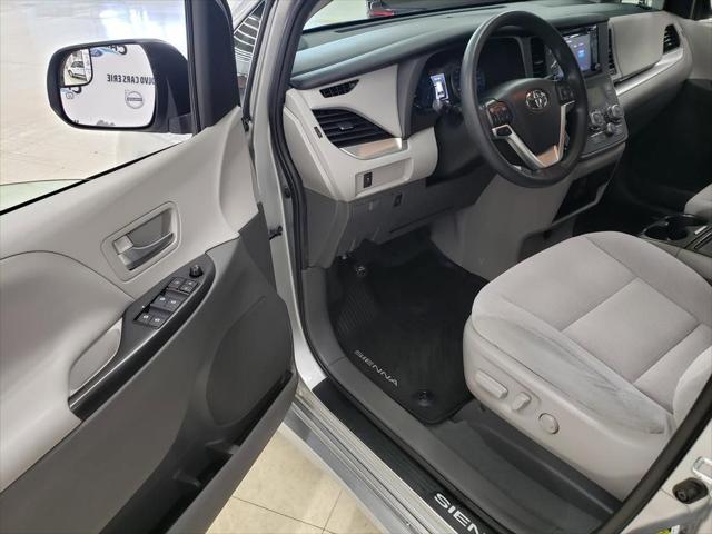 2020 Toyota Sienna LE