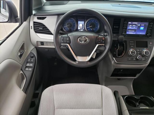 2020 Toyota Sienna LE