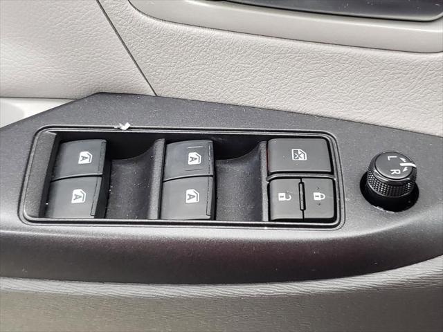 2020 Toyota Sienna LE