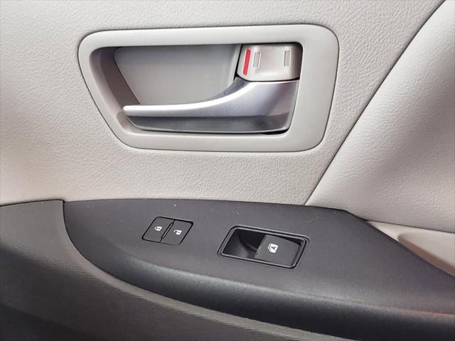 2020 Toyota Sienna LE