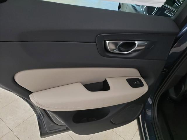 2026 Volvo XC60 B5 Core