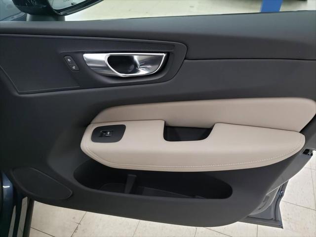 2026 Volvo XC60 B5 Core