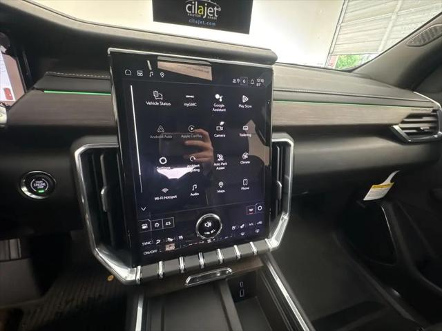 2026 GMC Acadia Denali FWD