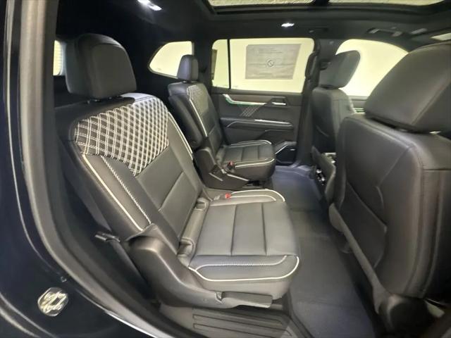 2026 GMC Acadia Denali FWD