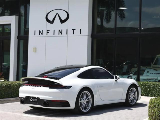 2020 Porsche 911 Carrera