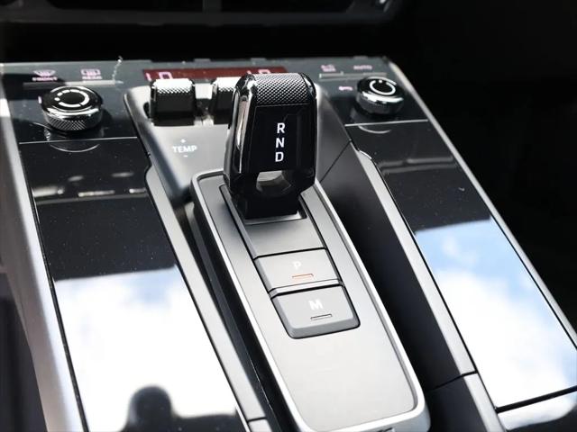 2020 Porsche 911 Carrera