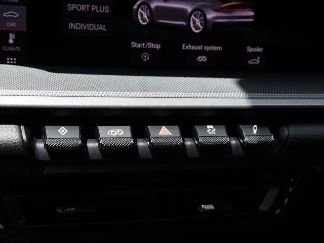 2020 Porsche 911 Carrera