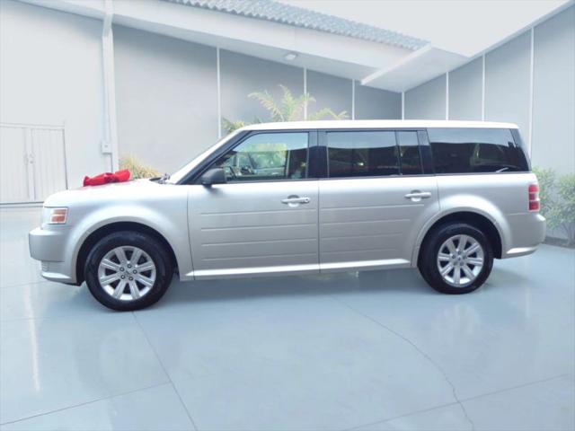 2010 Ford Flex SE